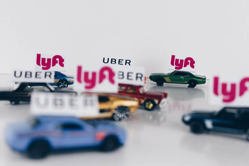 Stay Warm—and Safe—with These 6 Ride Sharing Tips for Uber and Lyft